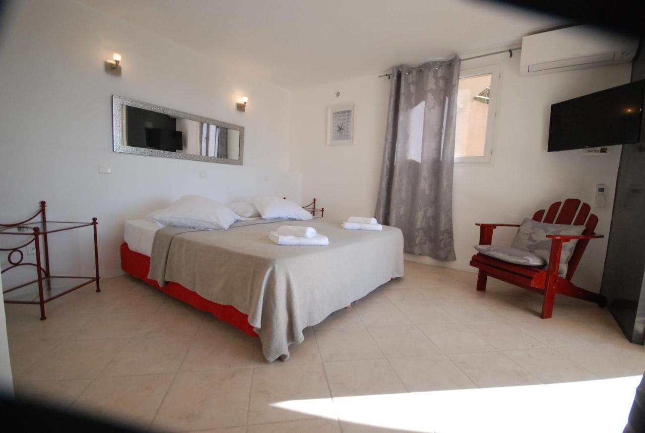 Aloasis Bed & Breakfast Grimaud Exterior photo
