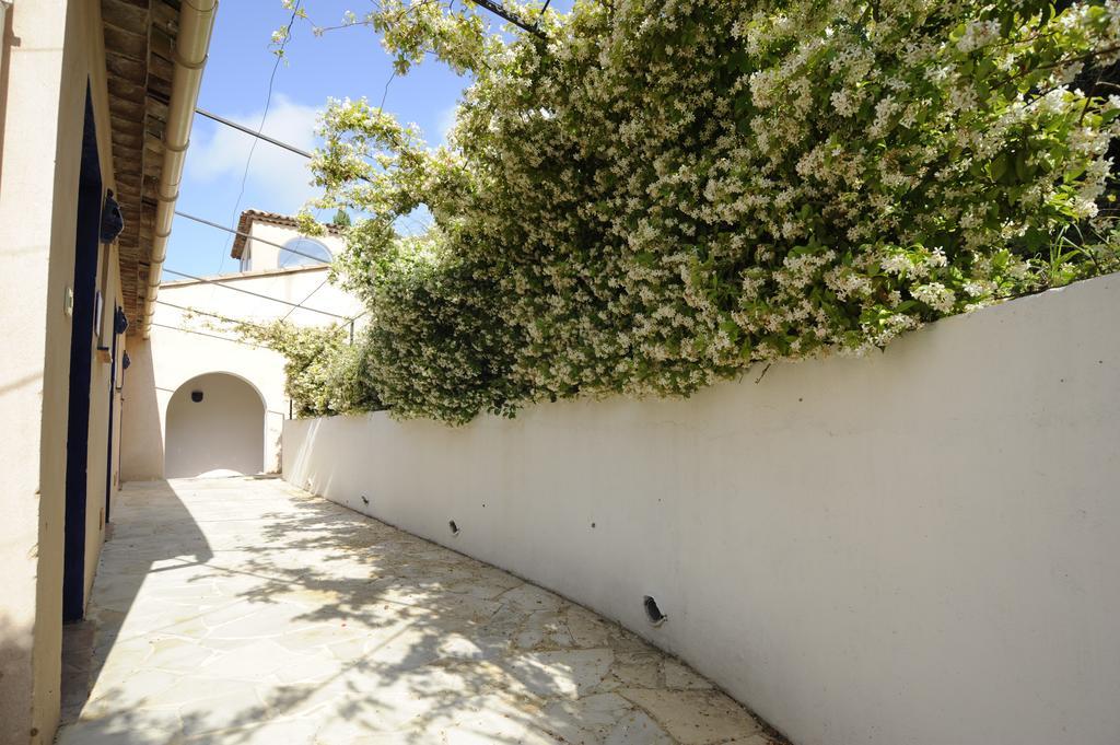 Aloasis Bed & Breakfast Grimaud Exterior photo